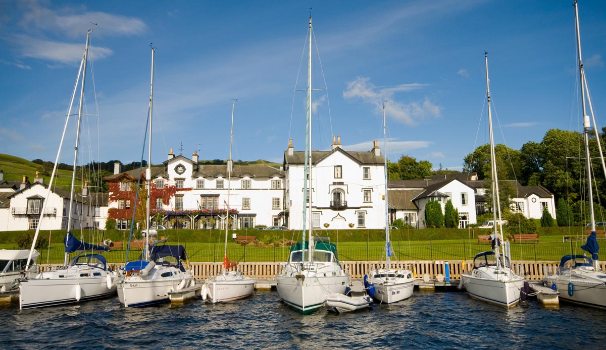Visit famous towns and local villages - Lake District